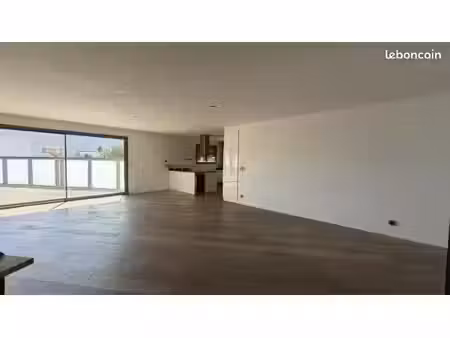 bureaux 173 m²