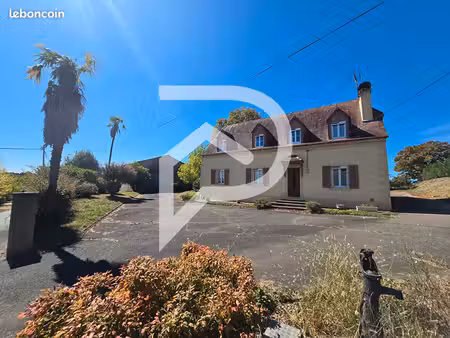 propriété 6 pièces 133 m²