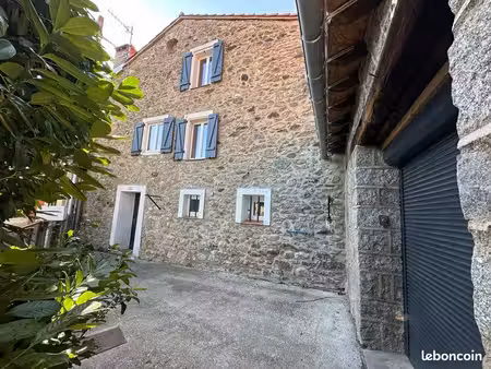petite maison de village à vendre