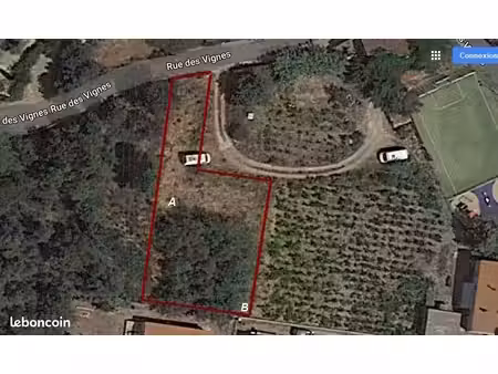 terrain constructible 698 m²