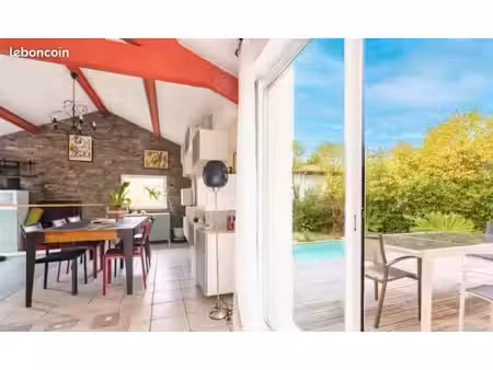 villa piscine port de plaisance