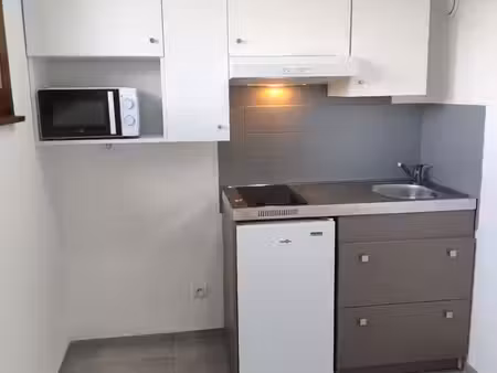 loue f1 31 m²