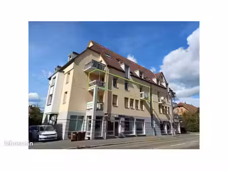 f2 42 m² entièrement rénové – balcon & ascenseur – proximité collège  gare et centre-ville