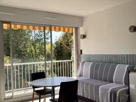 studio refait à neuf bail étudiant