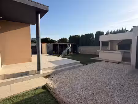 villa 3 faces