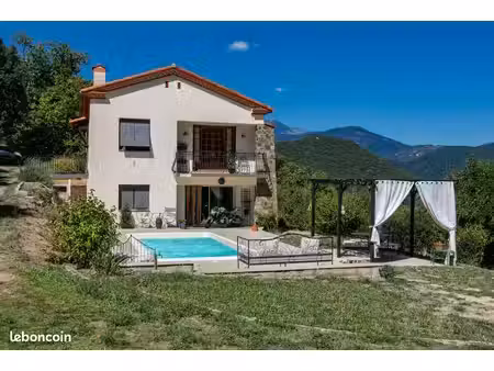 villa 4 pièces 135 m²