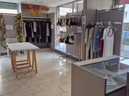 local commercial à transformer en appartement