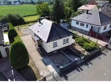maison individuelle au bord de l'eau