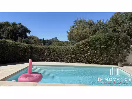 maison t4 vue pic saint-loup avec piscine