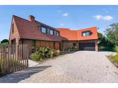 maison de luxe à vendre dans le quartier beaumont