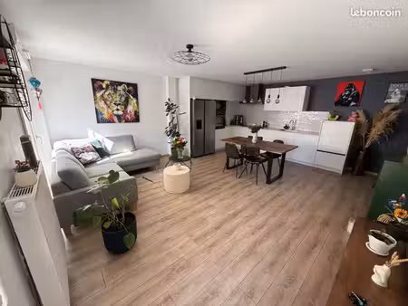 rare t3 atypique de 69 75 m² - appartement avec jardin  patio & parking équipé borne élect