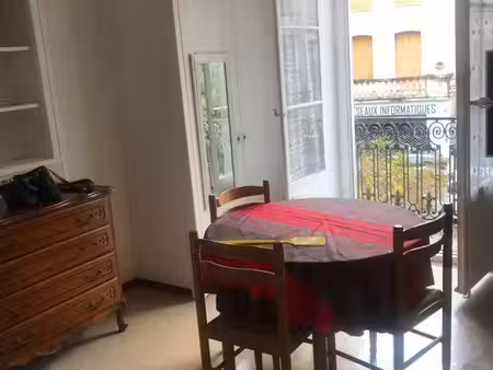 loue studio meublé