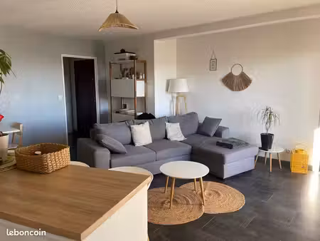 charmant t2 meublé - 55m2 avec garage et climatisation