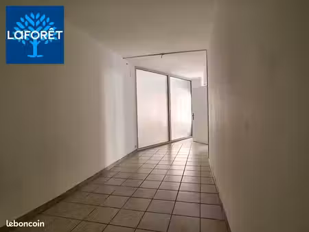 local 26 m² thuir