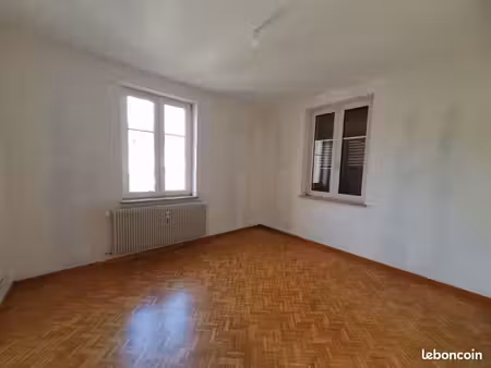 location t3 70 m²