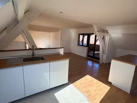 location 5 pièces triplex