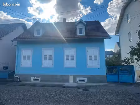 maison individuelle au calme  dans un écrin de verdure