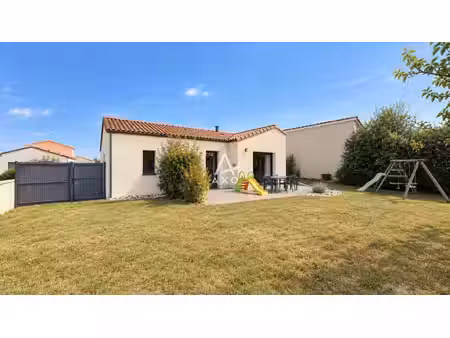 vente maison la bruffiere  94m² 4 pièces 282 000€ avec garage