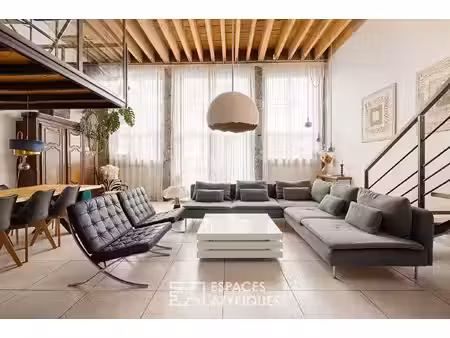 très beau loft en plein coeur du quartier d'ainay