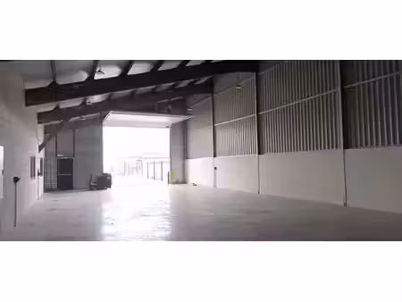 location local d’activités bolbec 76210 384m²