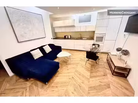location meublée appartement 2 pièces 41 m² à paris 1er (75001)  2 300 €