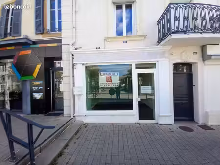 local 40 m² paray-le-monial