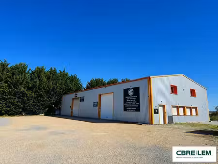 vente local d’activités pissy poville 76360 629m²