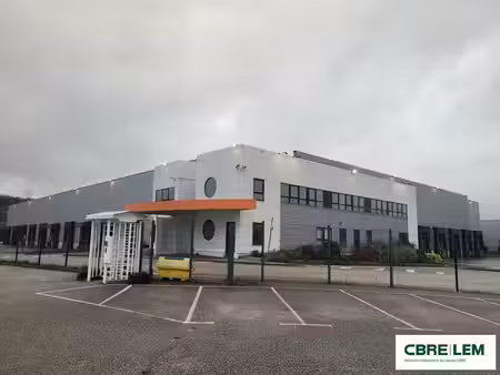 vente local d’activités val de reuil 27100 6617m²