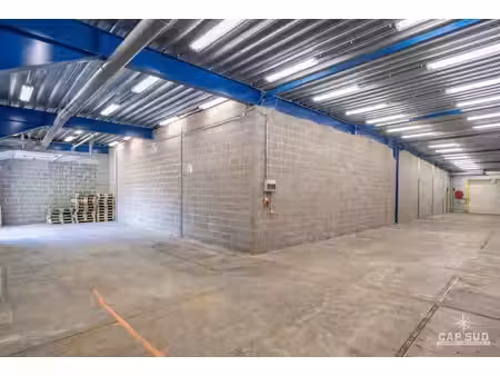 local industriel/stockage ±210 m² – zoning sud de nivelles