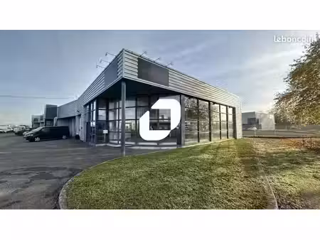 local d'activité 646 m²