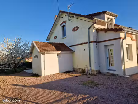 maison 6 pièces 120m²