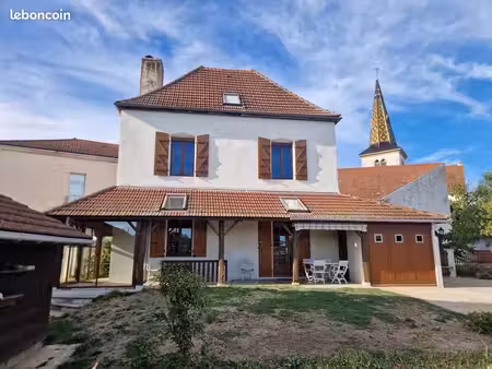 maison de caractère au coeur de crissey