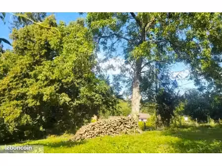 terrain 840 m² sance