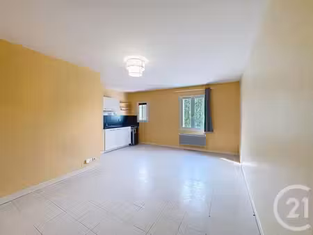 appartement studio à louer - 1 pièce - 35 m2 - romorantin lanthenay - 41 - centre