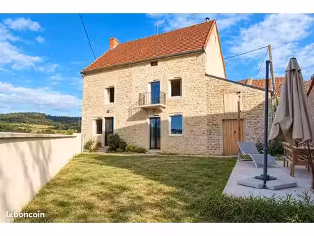 maison 5 pièces 150 m²
