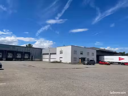 local commercial 3 181 m²