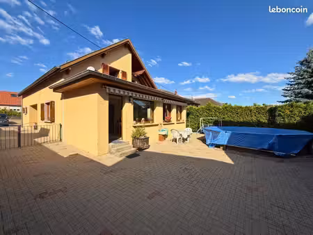 propriété 6 pièces 176 m²