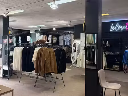 boutique de vêtements / local commercial