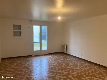 grand studio 30 m²