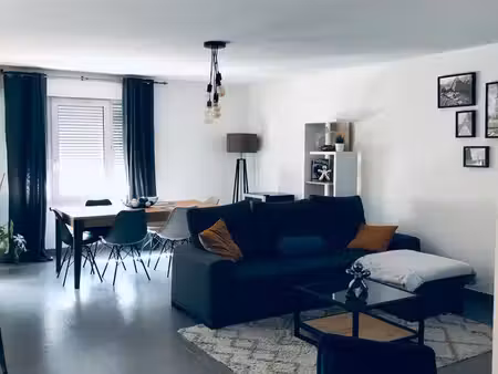 appt 105m2 avec terrasse / residence calme & securisée