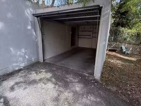 ◊ garage fermé 13 m² sécurisé – la mulatière – 100 /mois