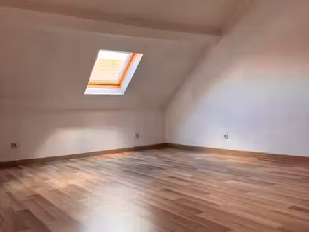 maison à louer- de l'autre côté de la frontière