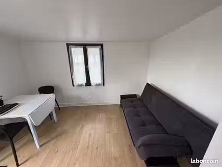 studio 1 pièce 19 m²