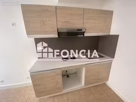 appartement 22.5m² à louer 550 - fleurance 32500