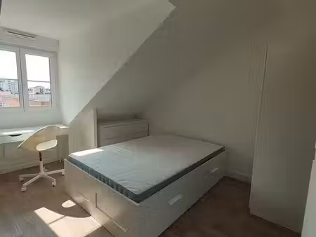 t2/studio refait et meublé à la garenne-colombes