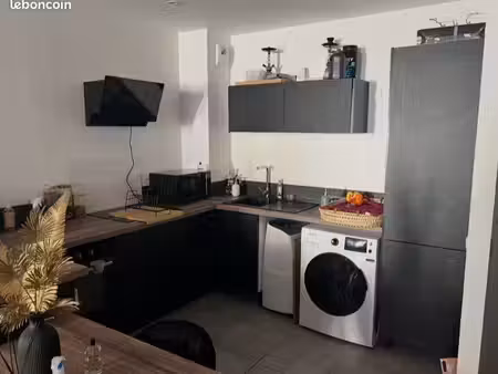 location appartement meublé 45 m² – centre du beausset – animaux acceptés