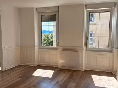appartement 2 pièces 56 m²