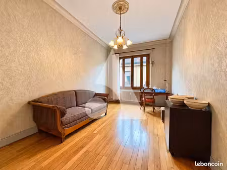 appartement 4 pièces 84 m²
