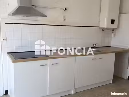 appartement 2 pièces 42.5m² à louer 445 - st hilaire de brethmas 30560