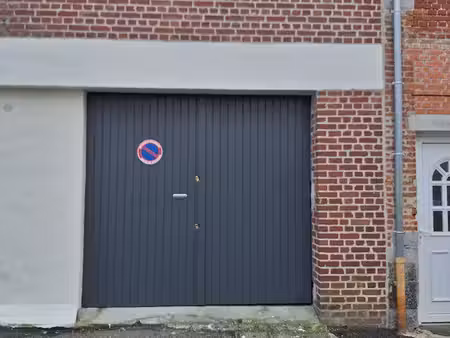 garage / entrepôt / box